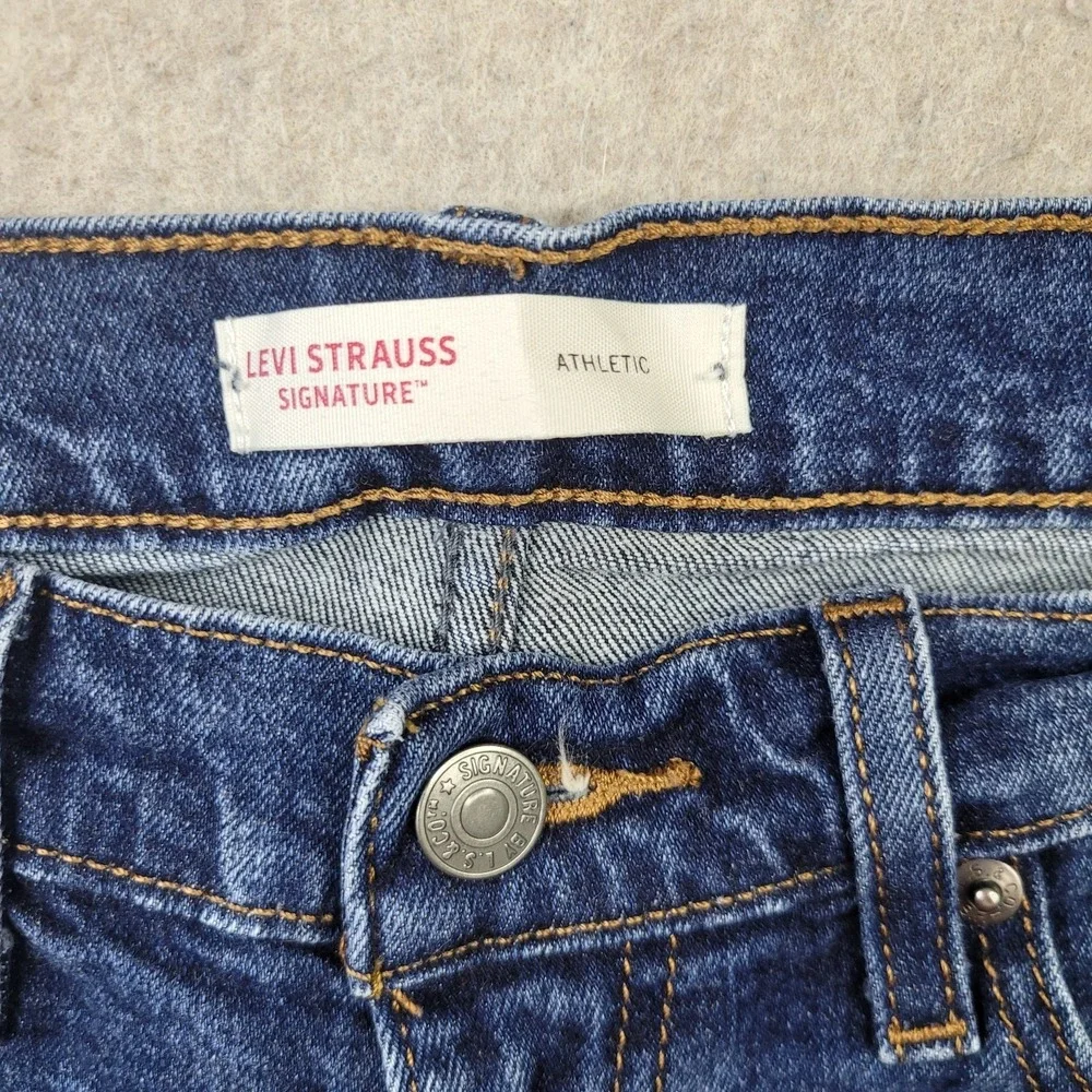 Levi Strauss Signature Jeans Men's 30x30 Athletic Fit Straight Leg‎ Blue Denim